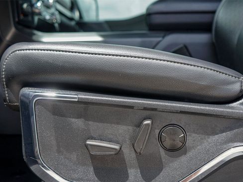 Used 2024 Ford F150 Lariat w/ FX4 Off-Road Package image 22