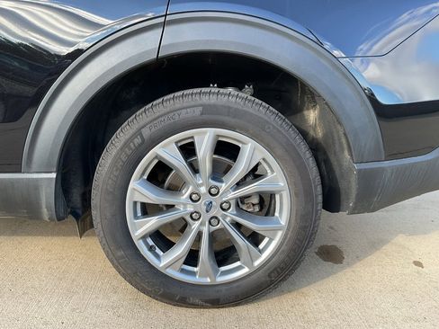 Used 2023 Ford Explorer Limited w/ Equipment Group 301A image 6