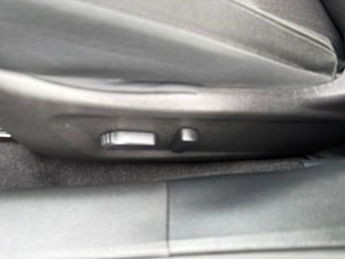 Used 2024 Nissan Altima 2.5 SV FWD image 13