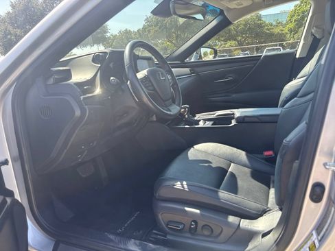 Used 2021 Lexus ES 350 w/ Accessory Package FWD image 7