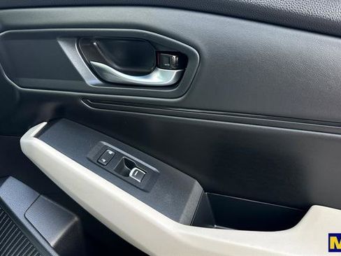 Used 2023 Honda Accord EX image 18