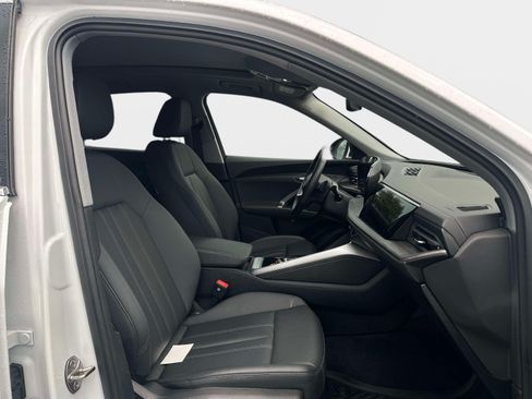Certified 2025 Audi Q5 Premium w/ Convenience Package AWD/4WD image 8