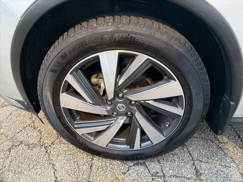 Used 2017 Nissan Murano Platinum w/ Platinum Technology Package FWD image 32