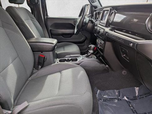 Used 2021 Jeep Wrangler Unlimited Sport image 20
