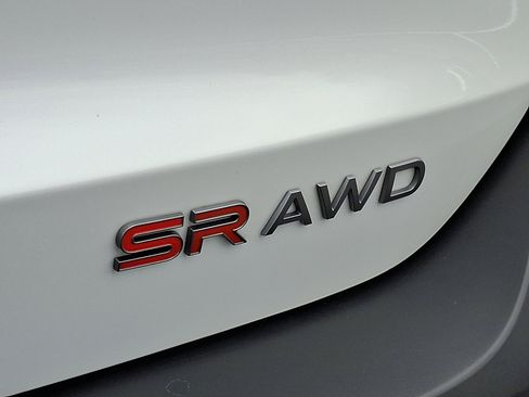 Certified 2025 Nissan Kicks SR image 31