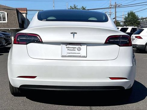 Used 2023 Tesla Model 3 Standard Range RWD image 7