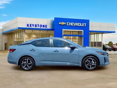 Used 2025 Nissan Sentra SV w/ All-Weather Package FWD image 8