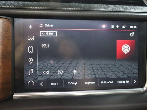 Used 2023 GMC Yukon Denali Ultimate AWD/4WD image 63