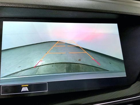 Used 2023 Buick Envision Essence image 21