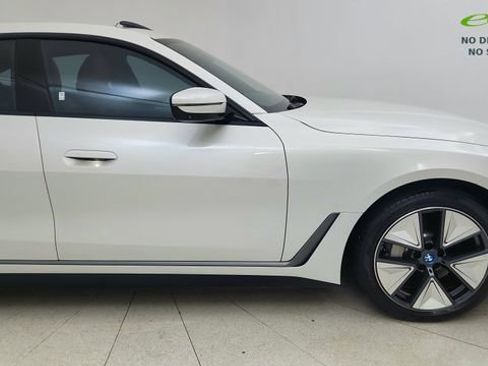 Used 2023 BMW i4 eDrive35 w/ Premium Package RWD image 12