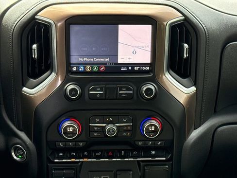 Used 2019 Chevrolet Silverado 1500 High Country w/ Technology Package AWD/4WD image 13