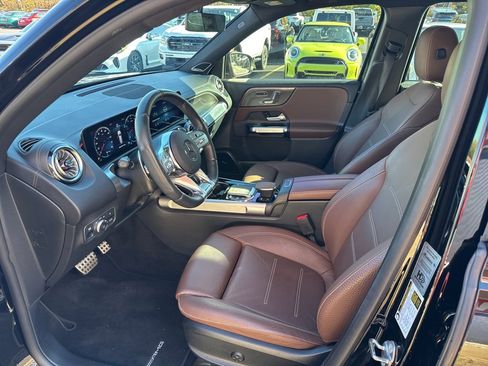 Used 2023 Mercedes-Benz GLB 35 AMG 4MATIC image 22