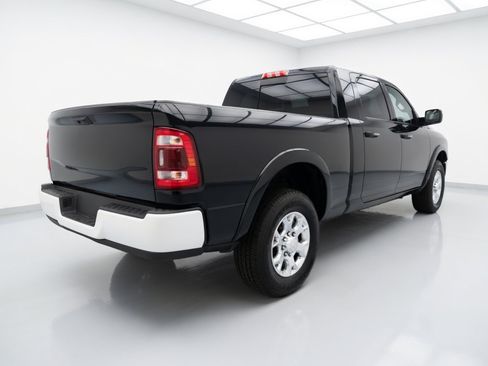 Used 2022 RAM 2500 Laramie AWD/4WD image 4