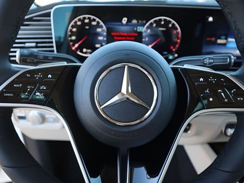New 2026 Mercedes-Benz GLE 350 4MATIC image 40