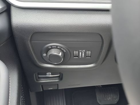 Used 2026 Jeep Grand Cherokee L 4WD image 23