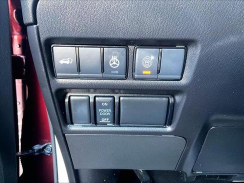 Certified 2022 Nissan Armada Platinum w/ Captain's Chairs Package image 28