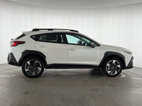 New 2026 Subaru Crosstrek 2.5i Limited w/ Crosstrek Mirror Package image 8