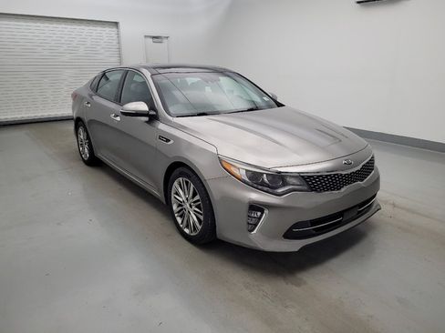Used 2018 Kia Optima SX w/ Technology Package FWD image 13