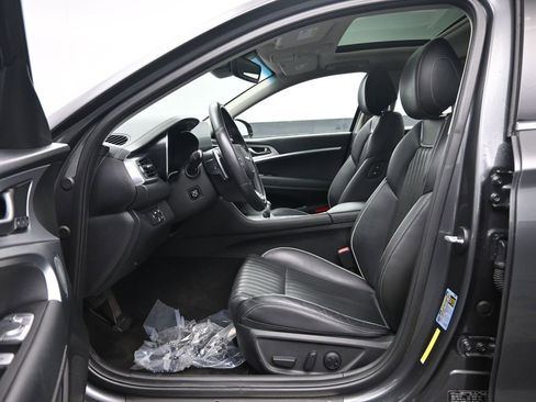 Used 2020 Genesis G70 2.0T w/ Elite Package image 29