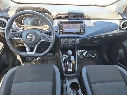 Used 2023 Nissan Versa SV FWD image 8