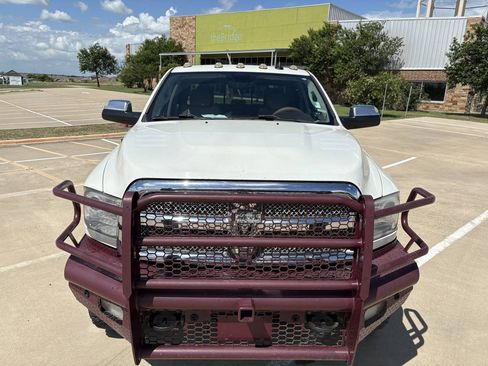 Used 2018 RAM 2500 Laramie AWD/4WD image 9