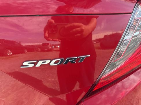 Used 2020 Honda Civic Sport image 11