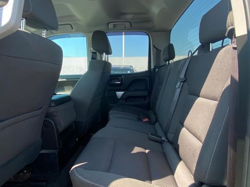Used 2016 Chevrolet Silverado 2500 LT w/ LT Convenience Package AWD/4WD image 19