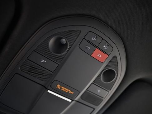 Certified 2025 Genesis G70 2.5T image 42