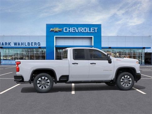 New 2026 Chevrolet Silverado 2500 Custom image 5