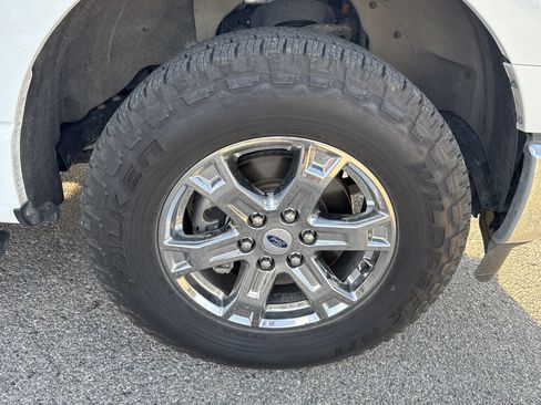 Used 2021 Ford F150 XLT w/ Equipment Group 302A High image 9