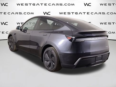 Used 2026 Tesla Model Y Long Range AWD/4WD image 45