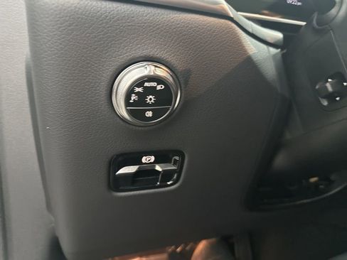 Used 2026 Mercedes-Benz GLC 300 image 17