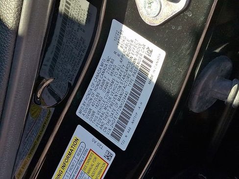 Certified 2022 Honda Civic EX image 27