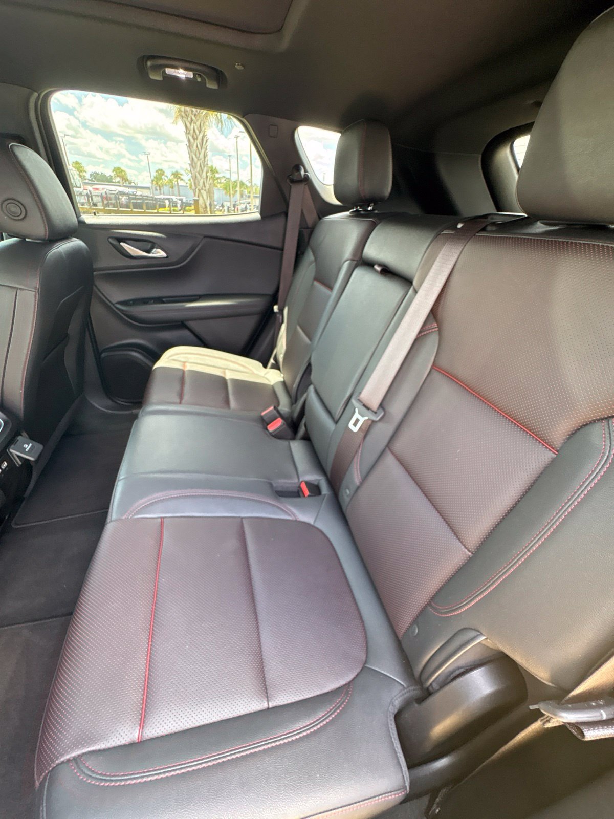 Used 2024 Chevrolet Blazer RS w/ Driver Confidence II Package FWD image 33