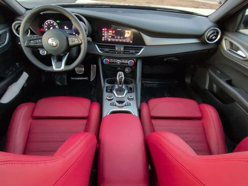 Used 2024 Alfa Romeo Giulia Ti w/ Performance Driving Package image 14