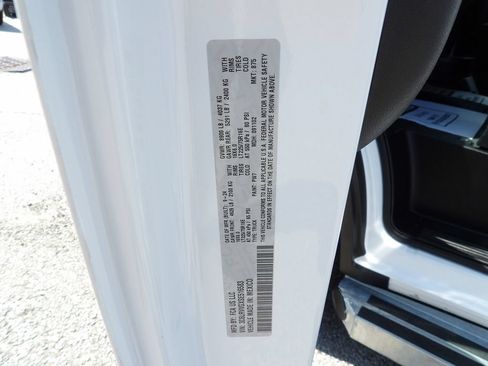 Used 2025 RAM ProMaster 2500 w/ U-Haul Equipment Group FWD image 56