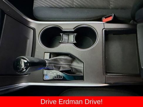 Used 2017 Toyota Camry LE FWD image 19