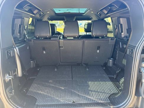 Used 2020 Land Rover Defender 110 X AWD/4WD image 21