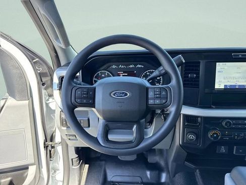 New 2026 Ford F250 XL w/ 360-Degree Camera Package RWD image 21