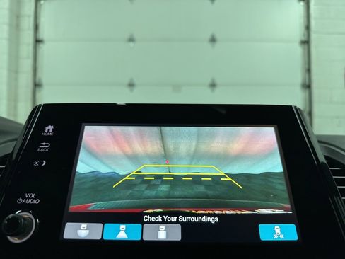 Used 2023 Honda Odyssey Sport image 25