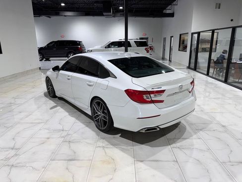Used 2020 Honda Accord Sport image 9