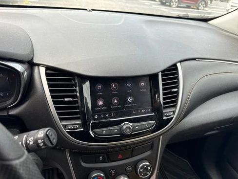 Used 2020 Chevrolet Trax LS w/ Tint and Cruise Package FWD image 17