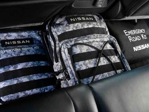 Used 2022 Nissan Frontier PRO-4X w/ Pro-4X Premium Package image 16