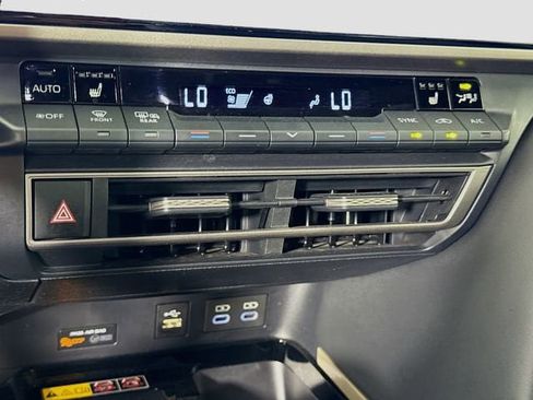 Certified 2025 Toyota Camry XSE FWD image 17