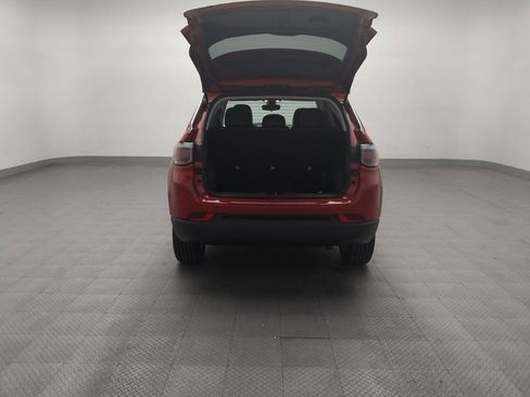 Used 2018 Jeep Compass Latitude image 29