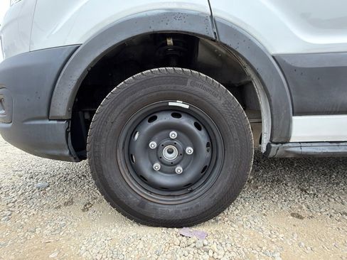 Used 2023 Ford E-Transit Medium Roof RWD image 7