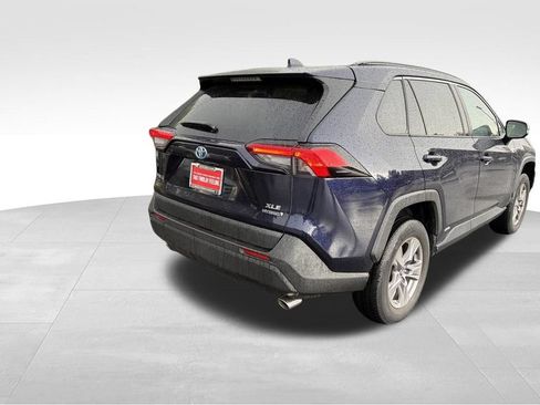 Used 2023 Toyota RAV4 XLE w/ Convenience Package AWD/4WD image 7