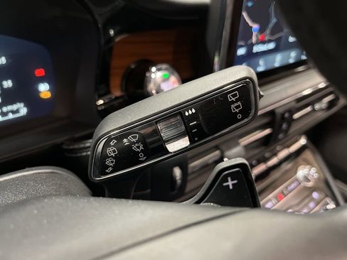 Used 2020 Lincoln Corsair Reserve w/ Equipment Group 201A image 27