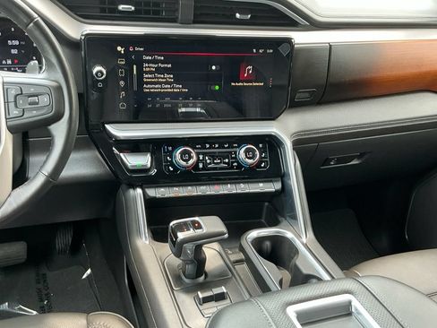 Used 2022 GMC Sierra 1500 Denali AWD/4WD image 12