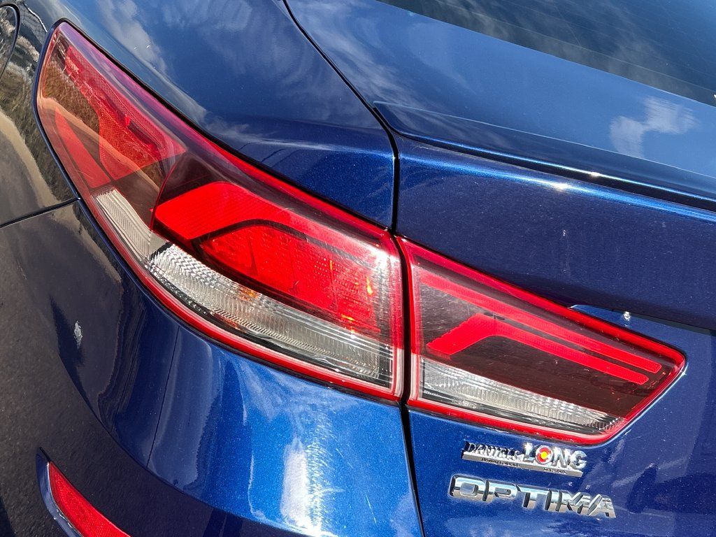 Used 2020 Kia Optima S FWD image 23